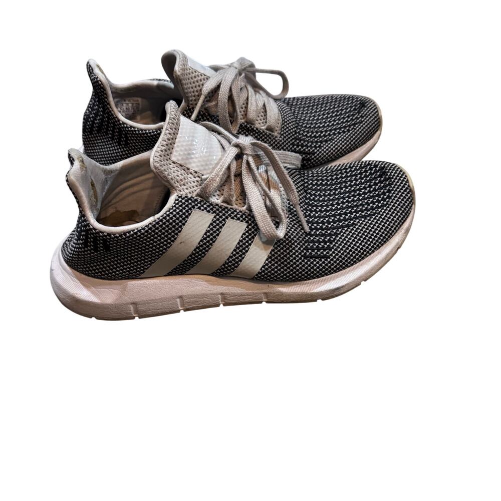 Adidas Swift Run 'Talc' Sneakers